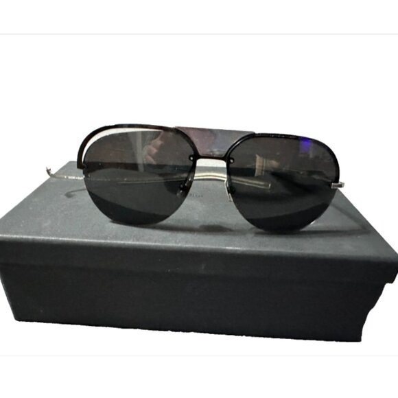 Authentic Christian Dior Sunglasses Dior Scale with broken arm main image 7